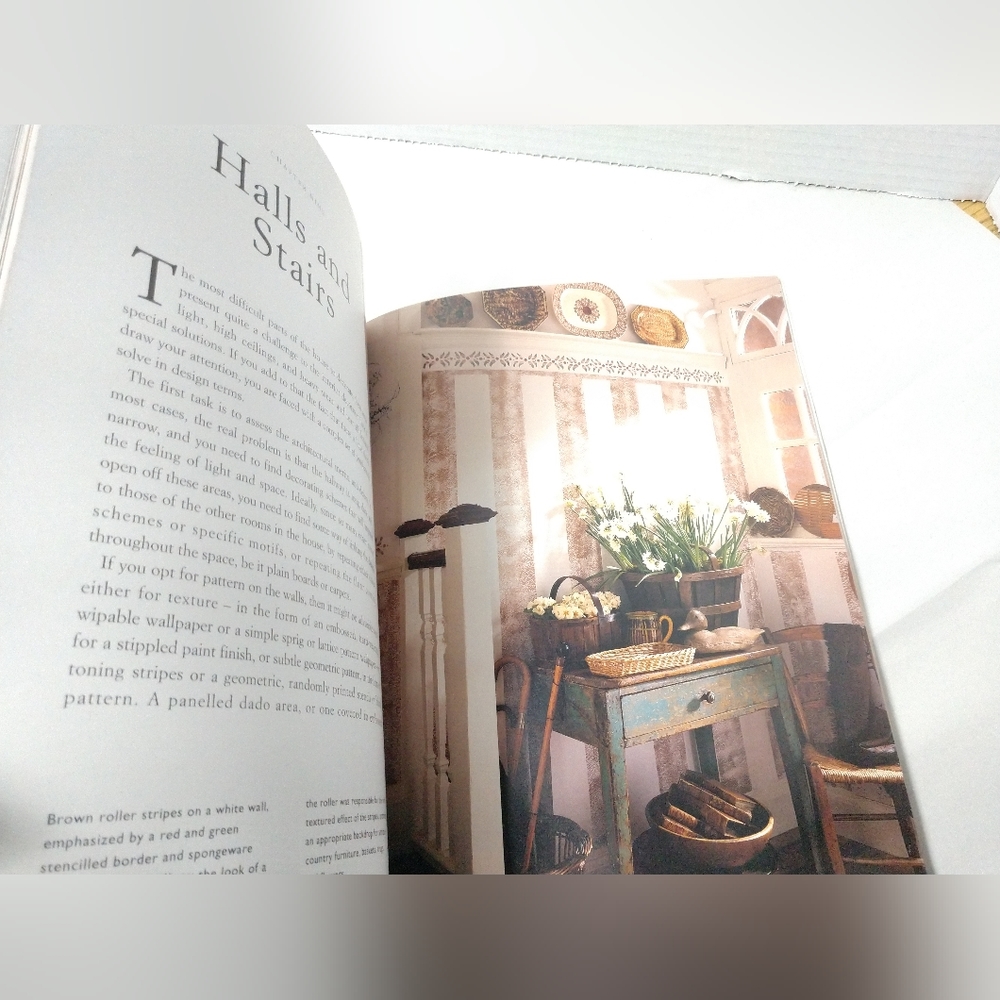 Laura Ashley Decorating With Paper and Paint Guide To Home Decorating Book - Picture 5 of 13